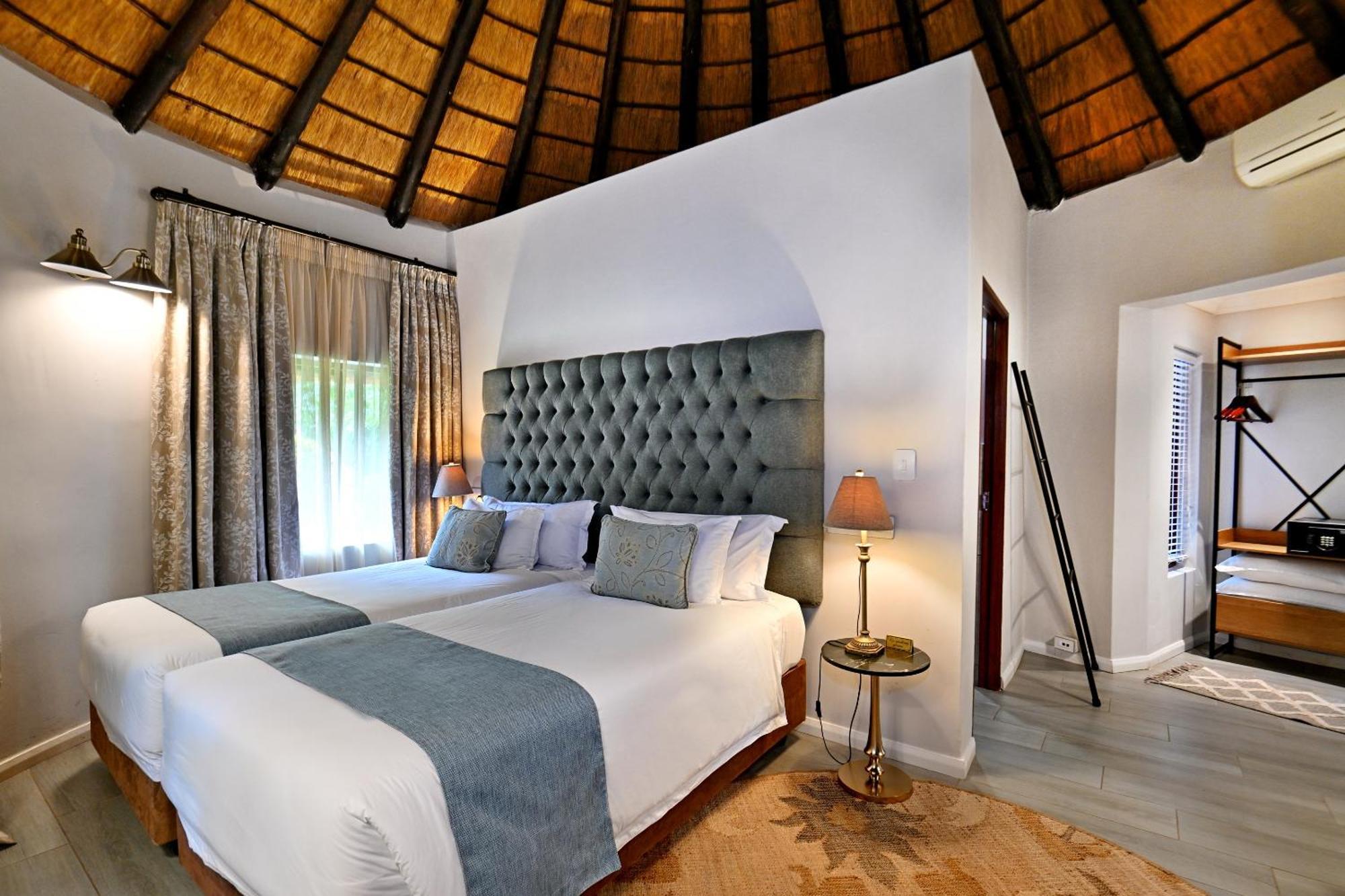 Black Eagle & Hotel Roodepoort