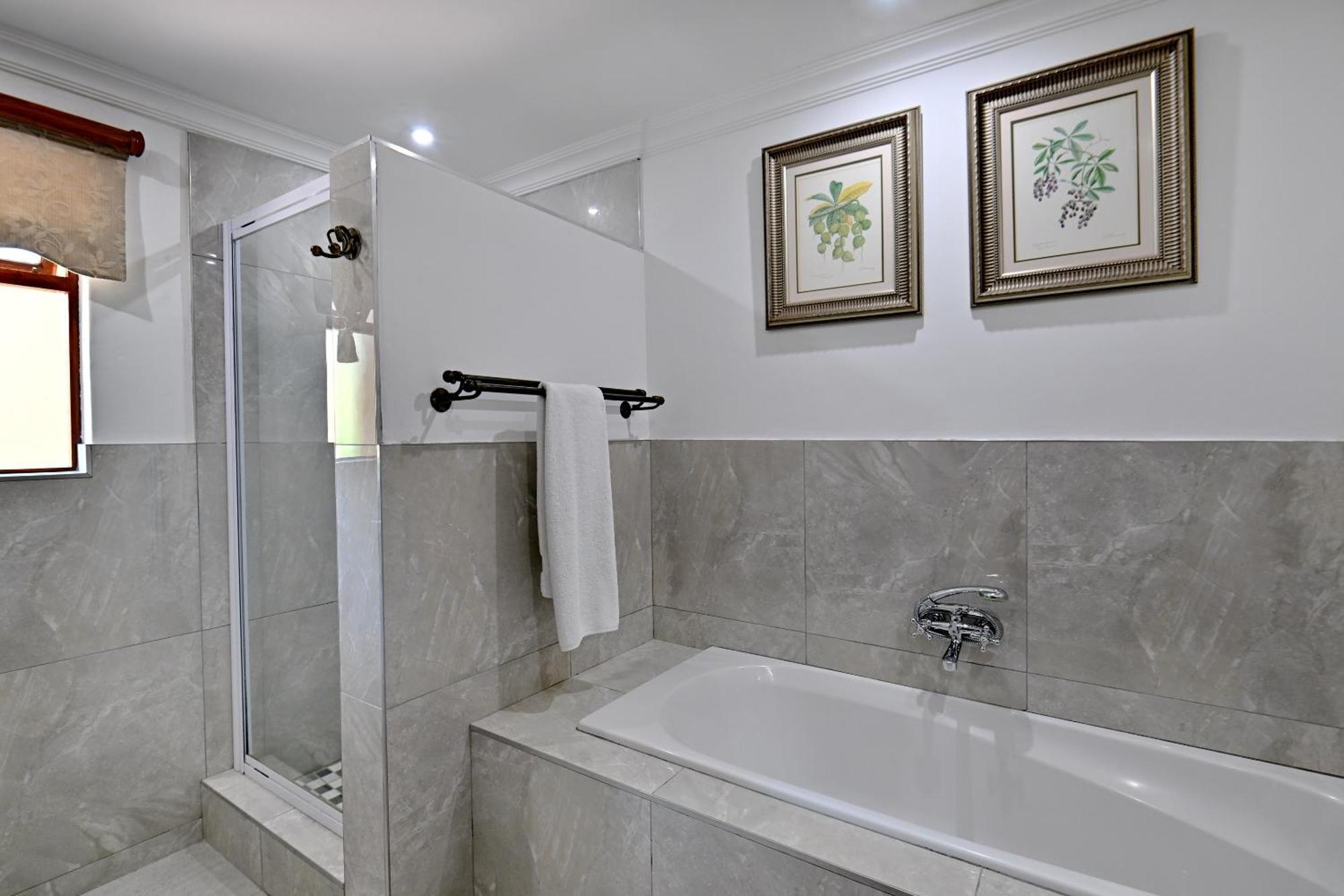 Black Eagle & 4* Roodepoort