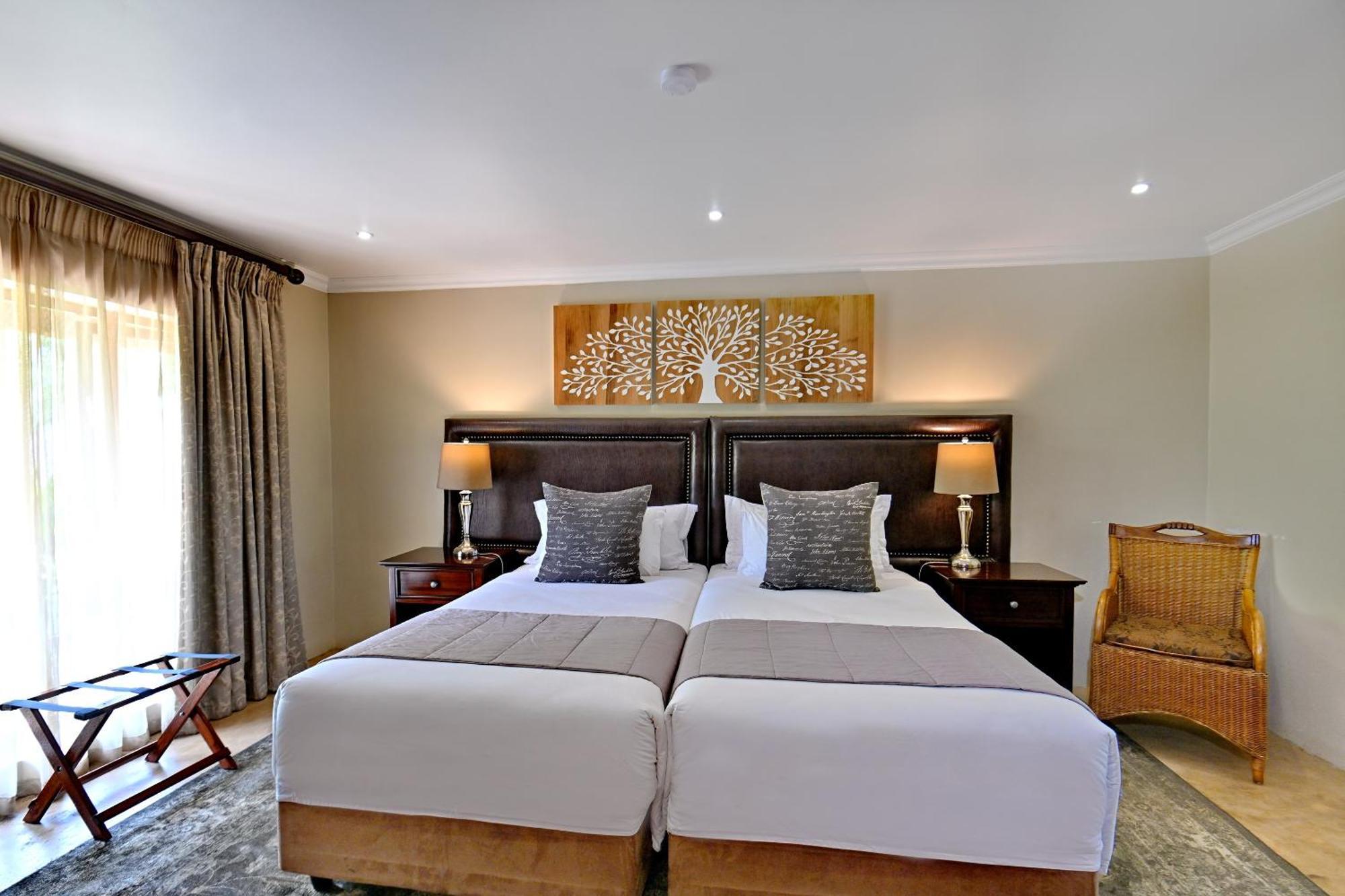 Black Eagle & 4* Roodepoort