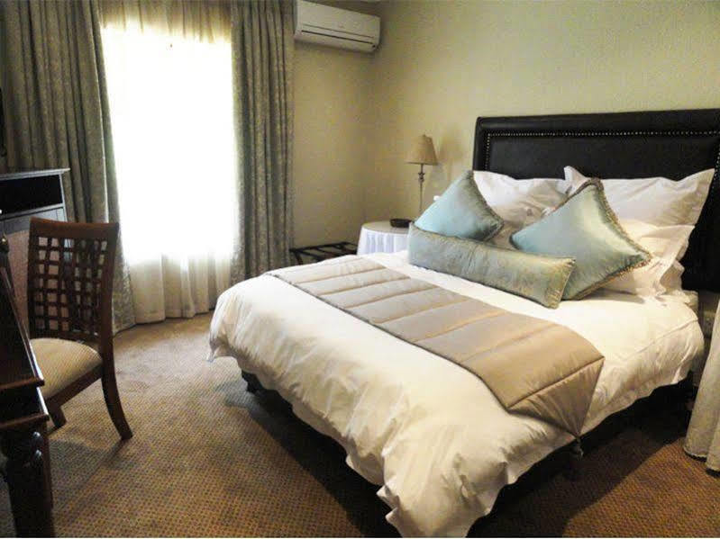 Hotel Black Eagle &